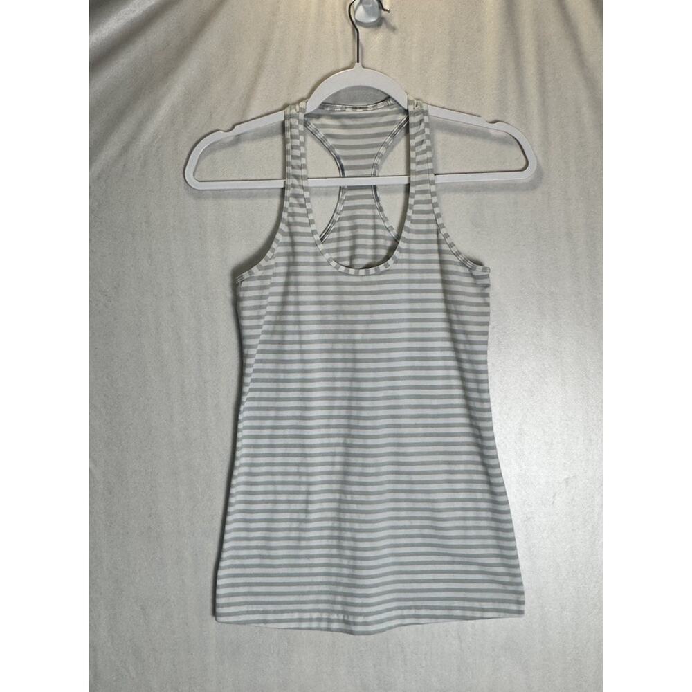 Lululemon Womens Gray White Striped Tank Top Cool Racerback Size 6 Activewear